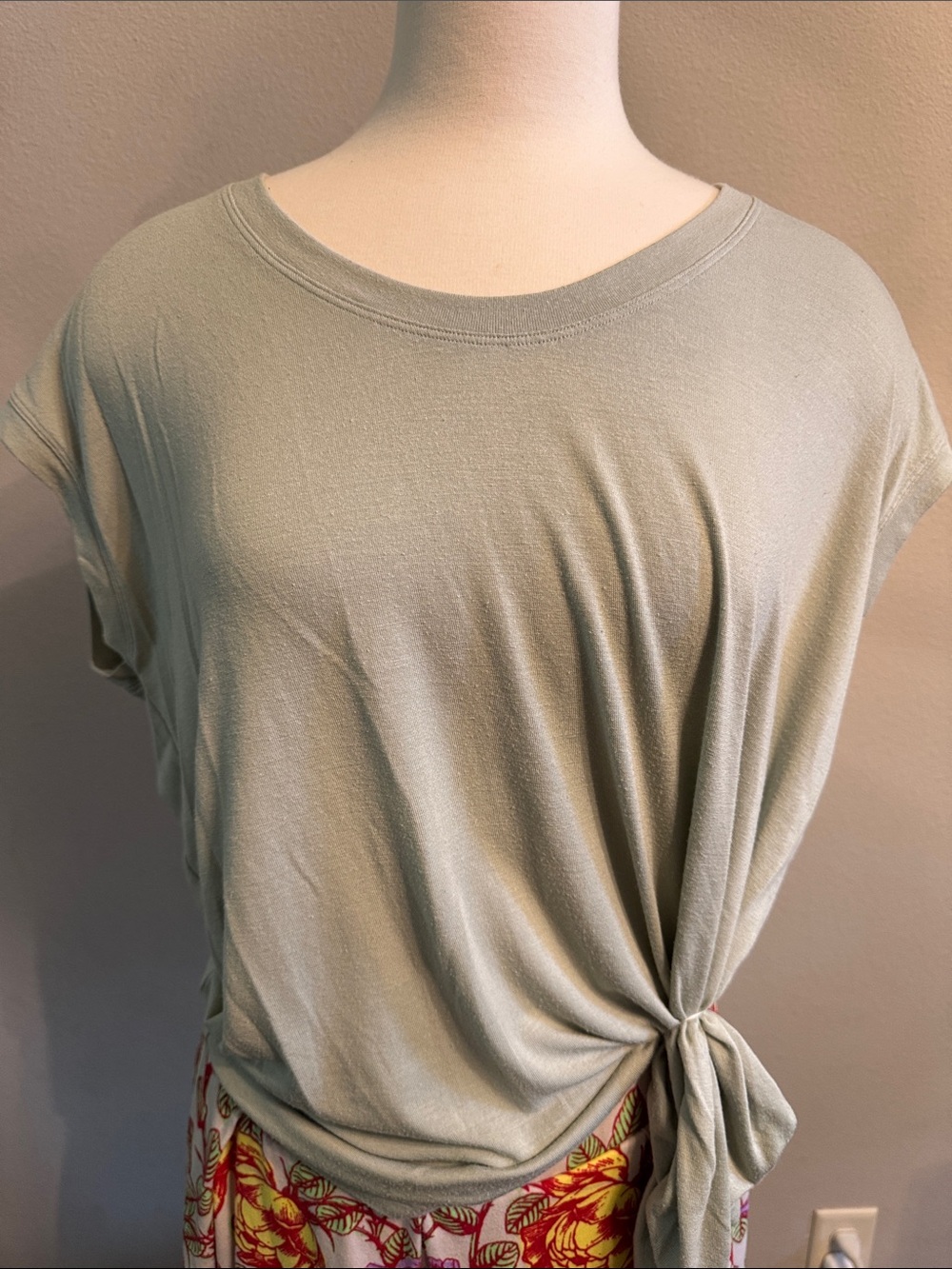 Athleta Women's Sage, Scoop Neck, Cap Sleeve, Size M